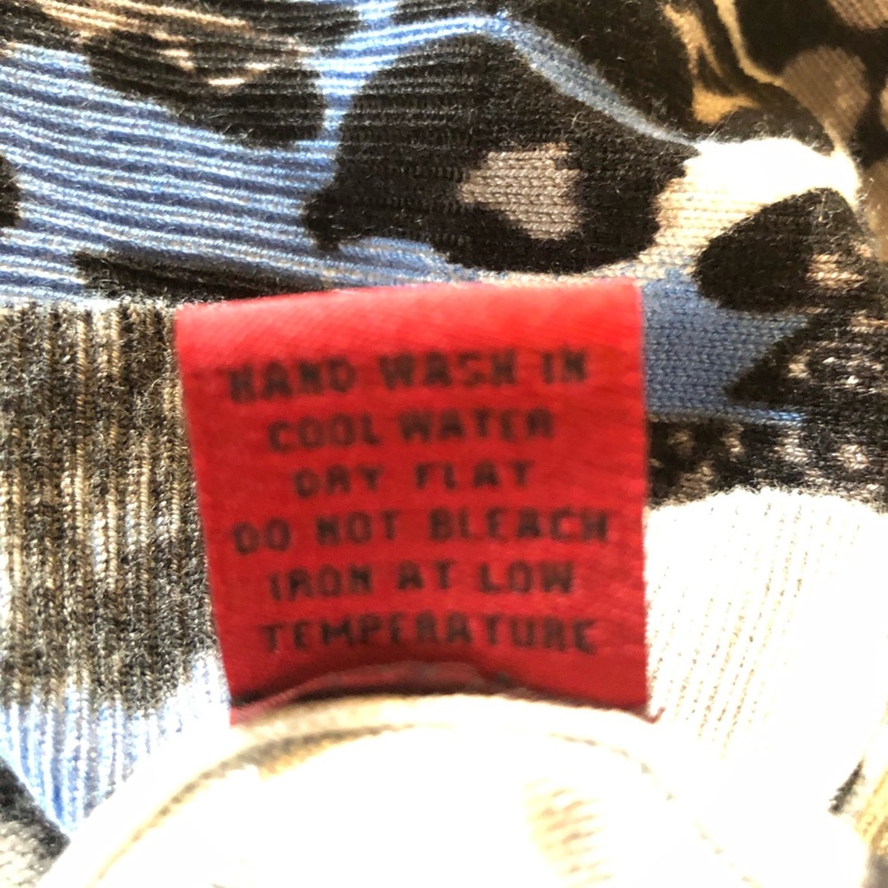 Button down sweater - Picture 5 of 5